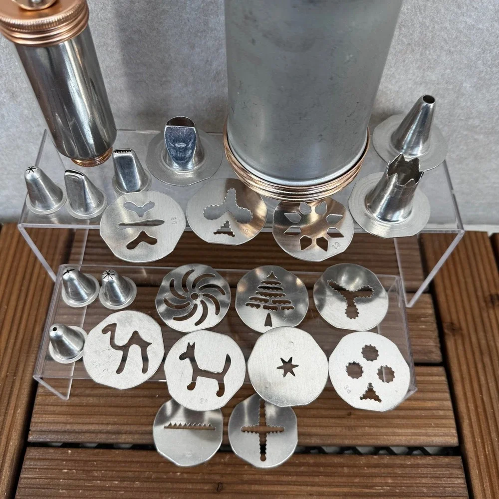Vtg Mirro Aluminum Cookie Press Icing Decorating Set Spritz Cookies Icing Cakes